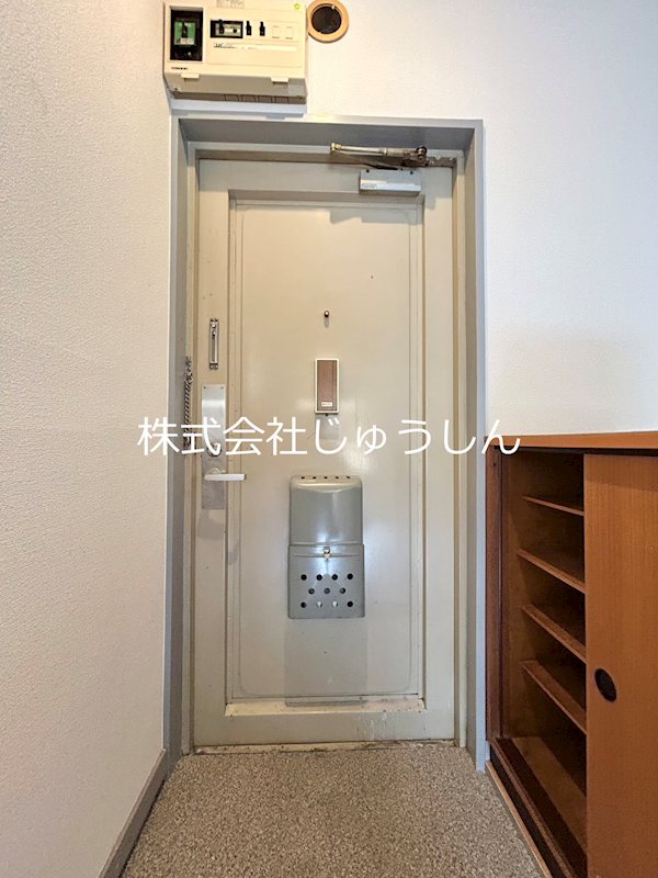 神奈川県川崎市中原区木月伊勢町 玄関