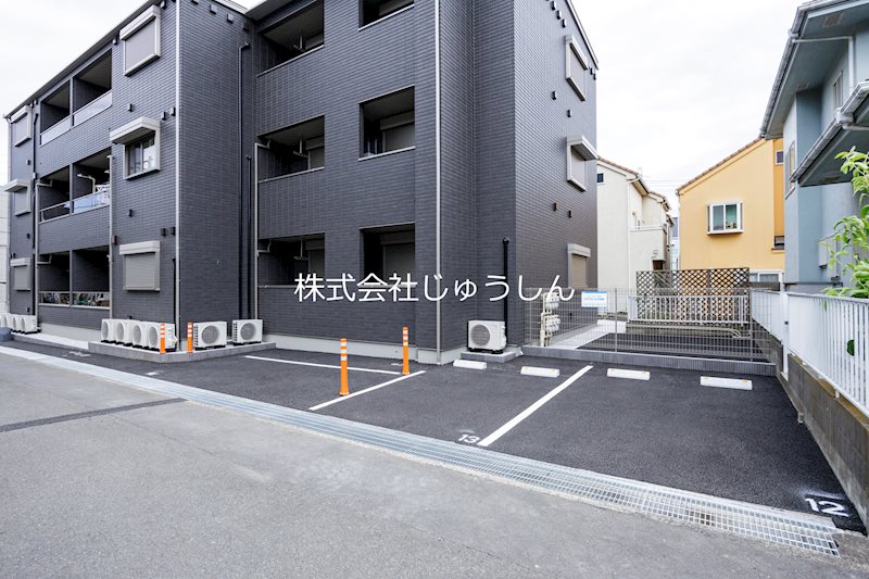 SOLANAⅡ 駐車場