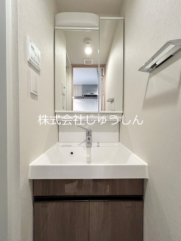ドゥーエ新横浜 洗面所