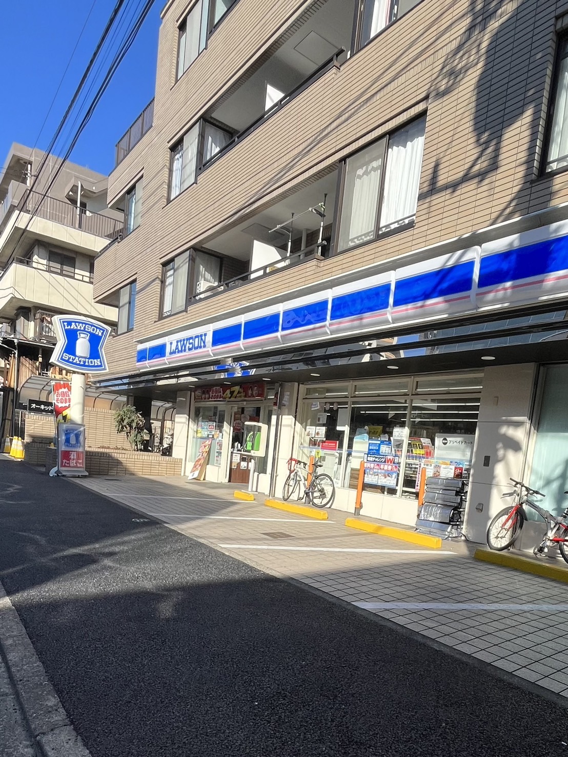 REVIO陣屋 コンビニ