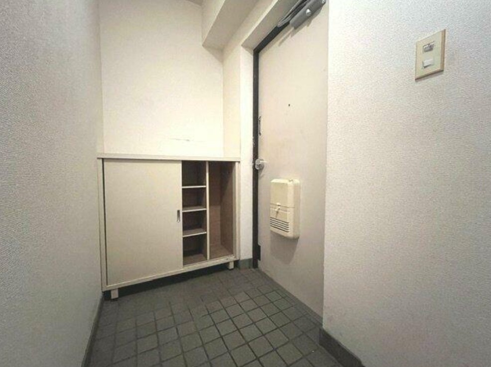 神奈川県横浜市港北区綱島上町 玄関