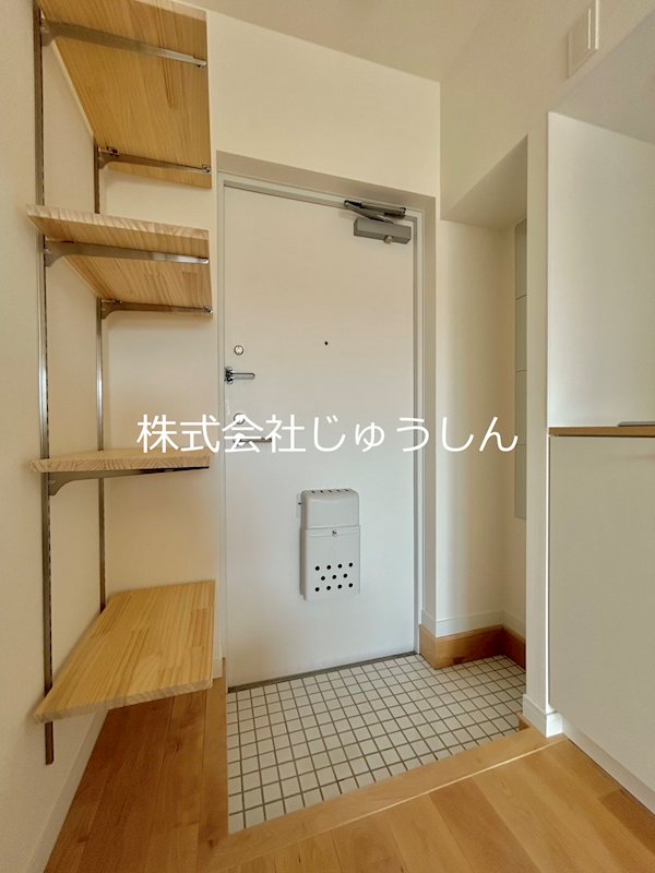 ステラコート横浜白楽 玄関