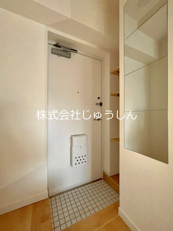 ステラコート横浜白楽 玄関