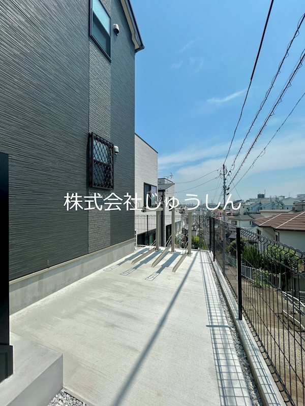 LaVieEstBelle横浜白楽 エントランス