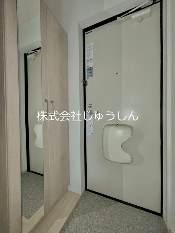 LaVieEstBelle横浜白楽 玄関