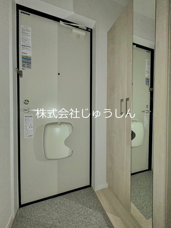 LaVieEstBelle横浜白楽 玄関