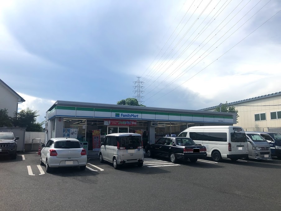 アベニール大倉山 コンビニ