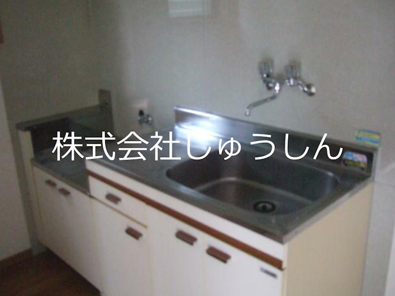神奈川県横浜市港北区大倉山５丁目 キッチン