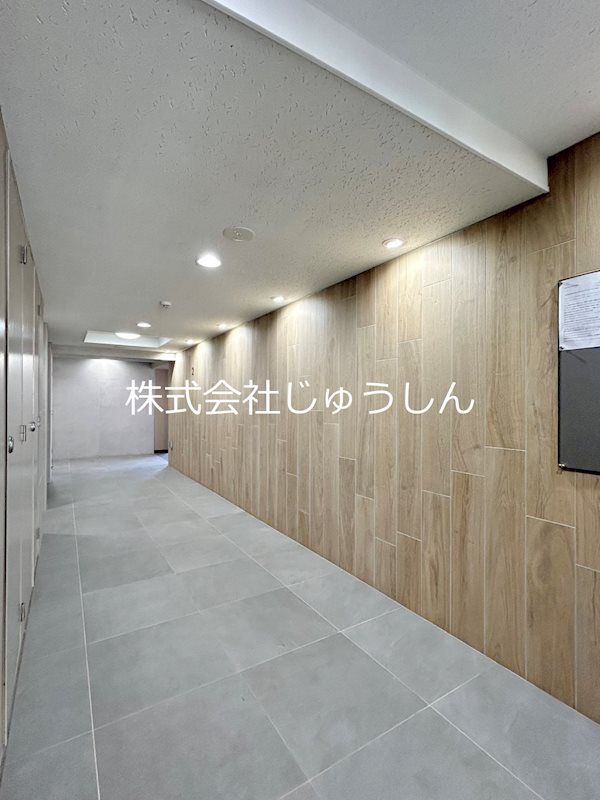 アプリーレ日吉本町 エントランス