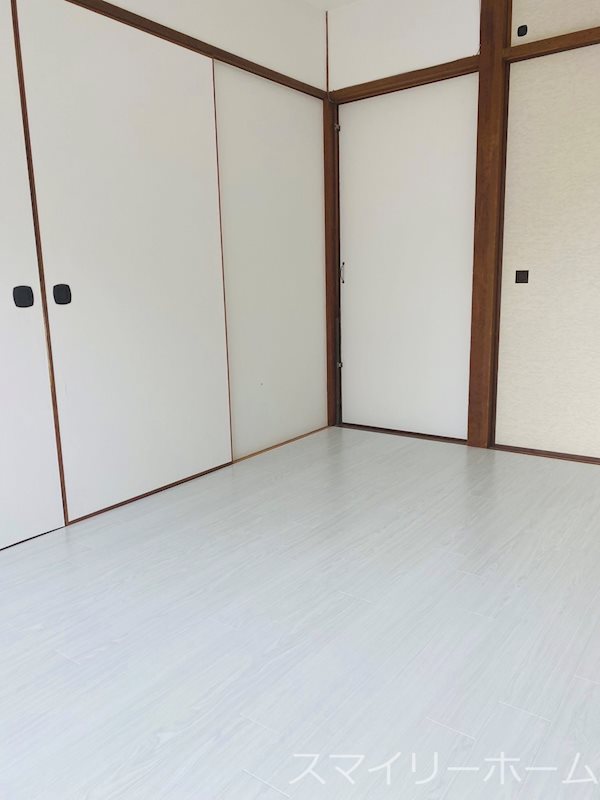原田ルーエビル 収納
