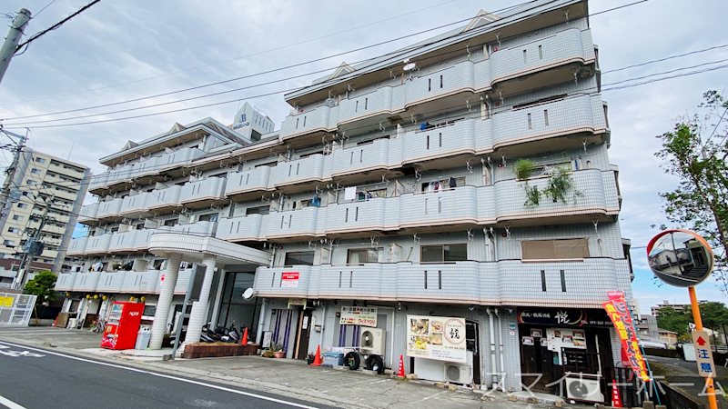 ビッグバーンズマンション谷山 外観
