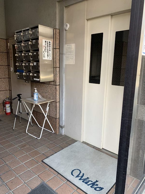 和光ビル新館 エントランス
