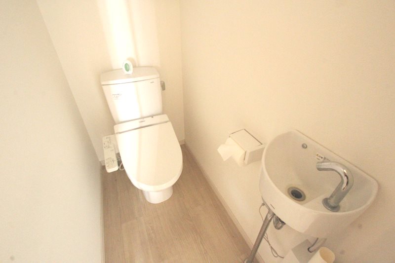 新屋敷ピアッツァビル トイレ