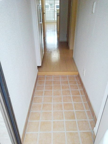 サン　ヴィラ 玄関