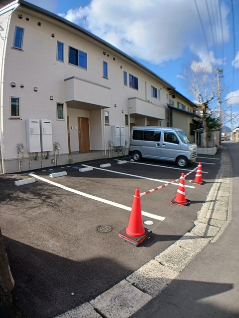 サンコート 駐車場