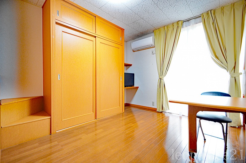 レオパレスＮＫ高屋ヶ丘 収納