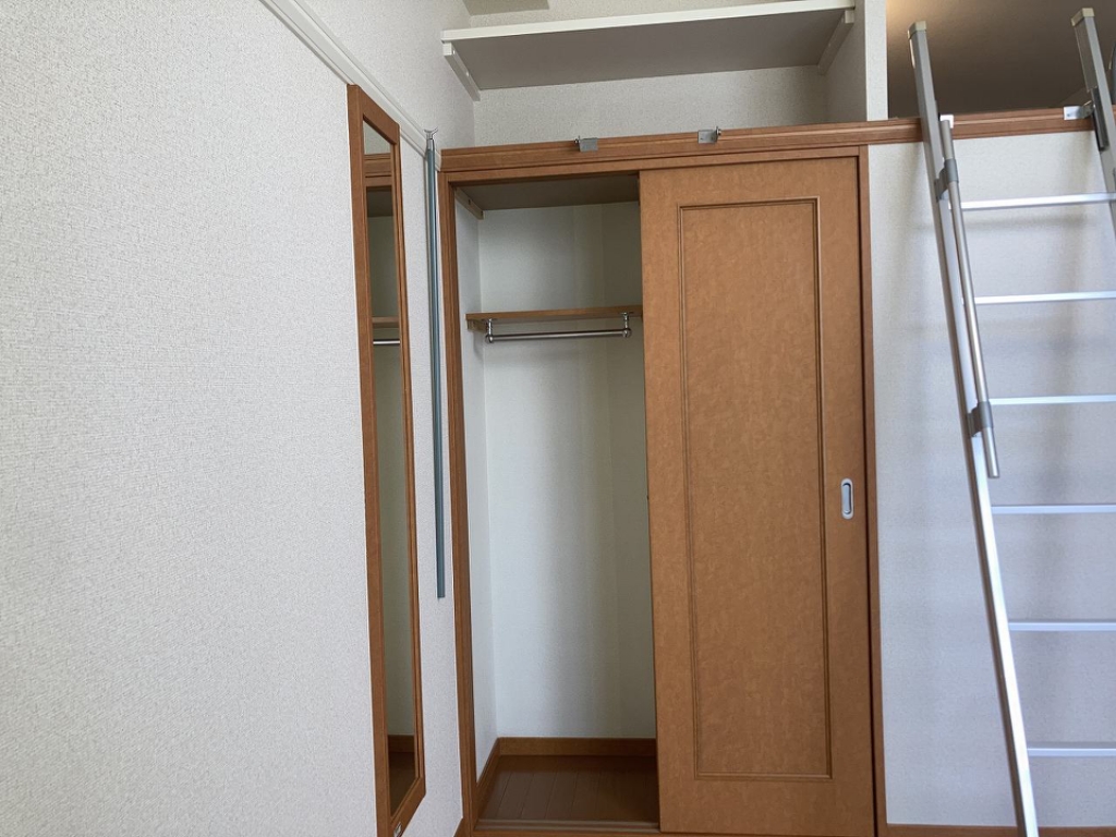 レオパレスグリーン神水 収納