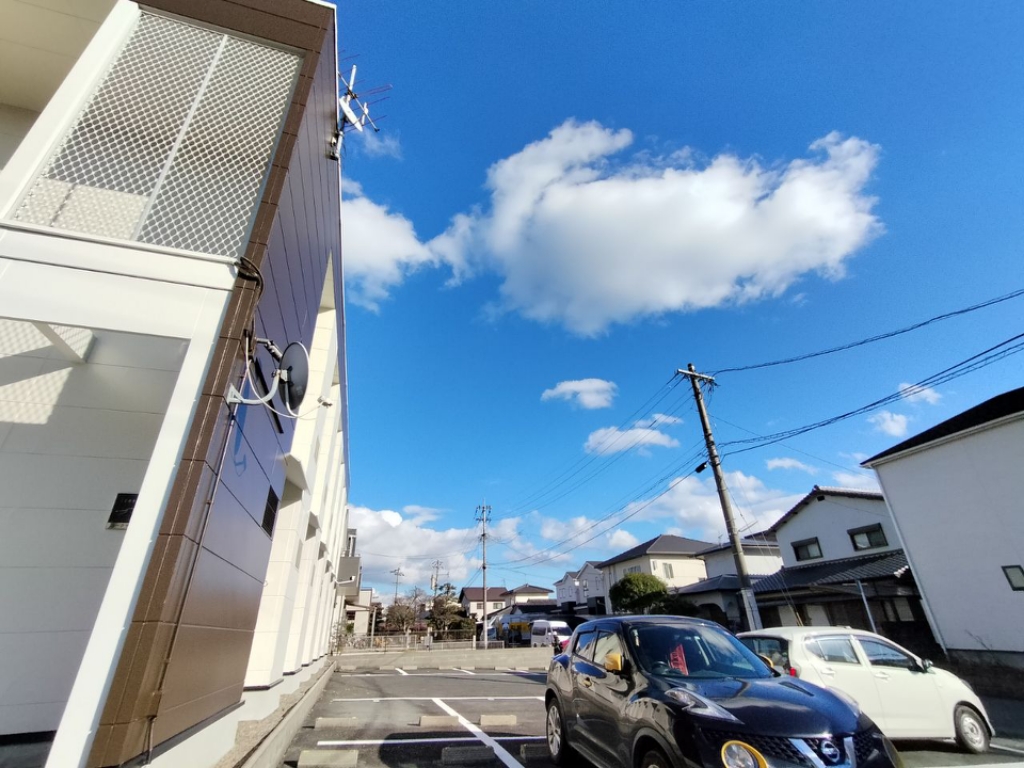レオパレスパークサイドＨＡＲＵ 駐車場