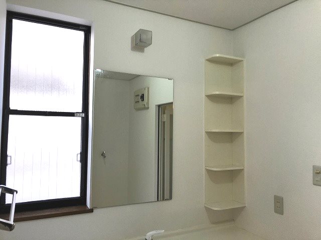 谷田14-16戸建（西側） 収納