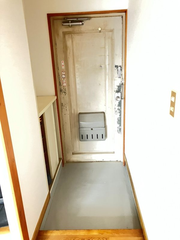 ハイツアオシマ 玄関