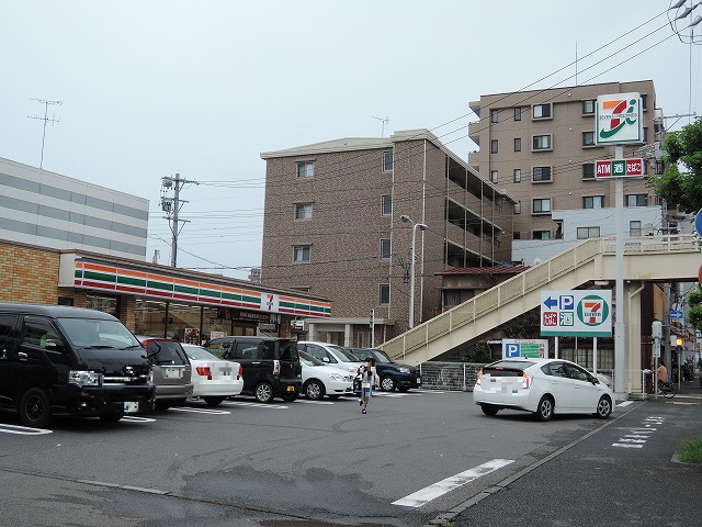 シャトル稲川 コンビニ