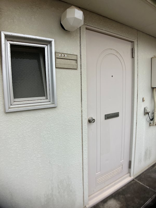 メゾン船越 玄関