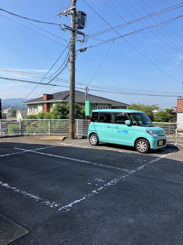 サニーハイツわし崎Ａ 駐車場