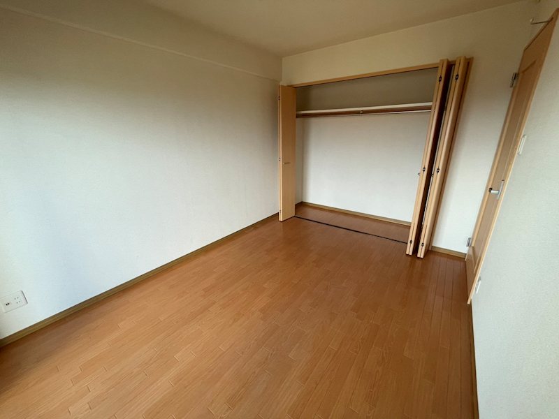 フロンティア八天 ベッドルーム