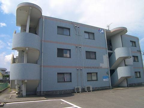 ファミーユマンション 外観