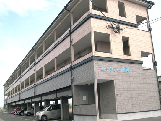 ルーシッド仲沖 外観