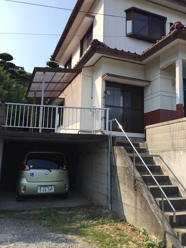 貝津町貸家 駐車場