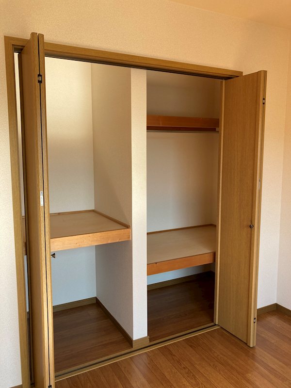 プチメゾン若葉Ｉ 収納