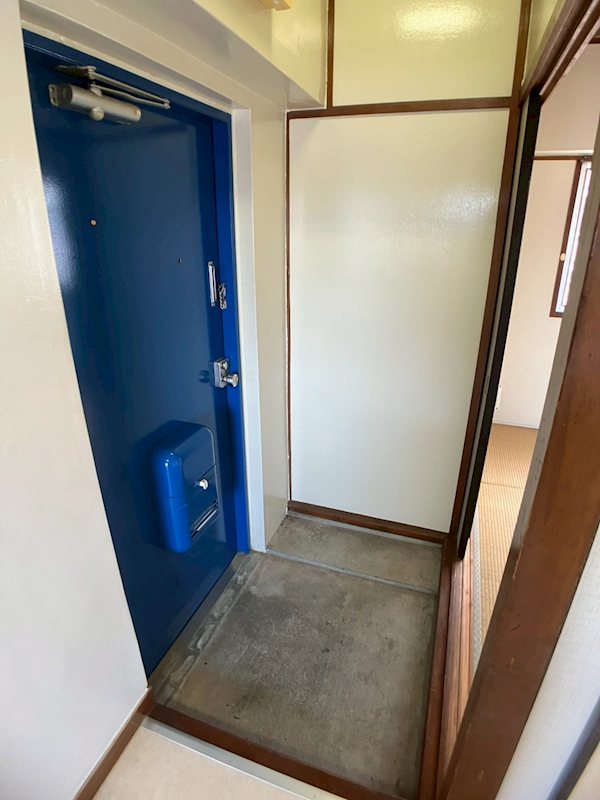 ユートピア原口 玄関