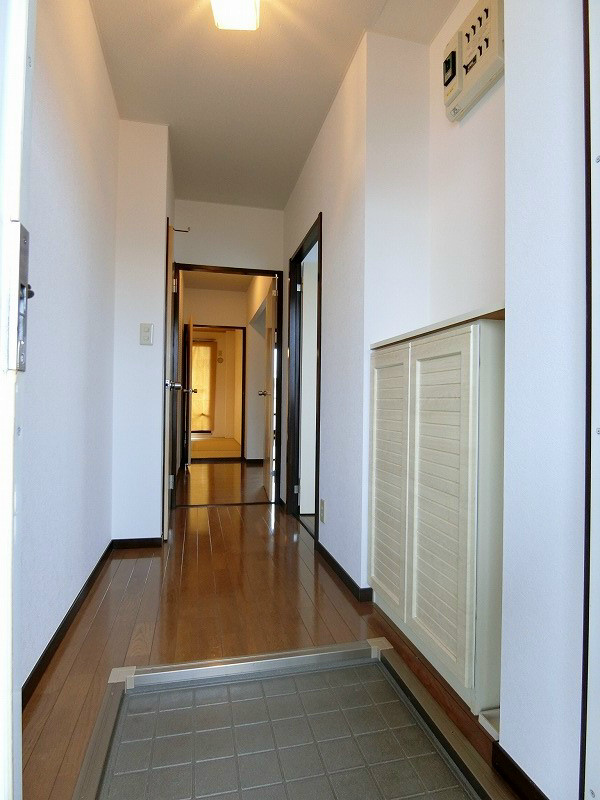 プレミール千代田 玄関