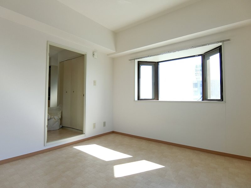 ホワイトパレス万年青 ベッドルーム