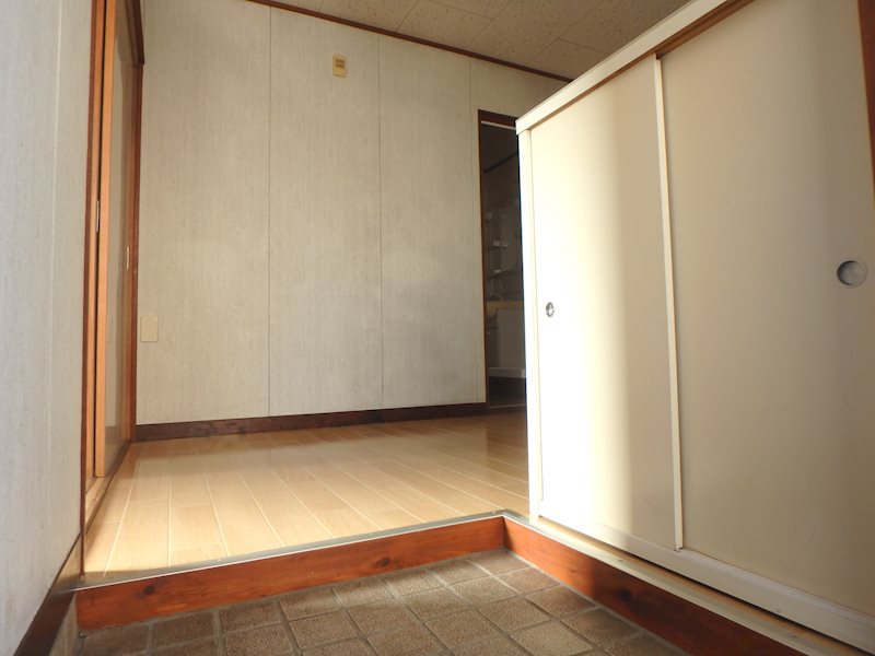 清新本所ハイツ 玄関