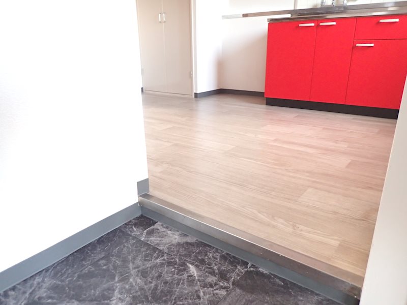 リエス栗原 玄関