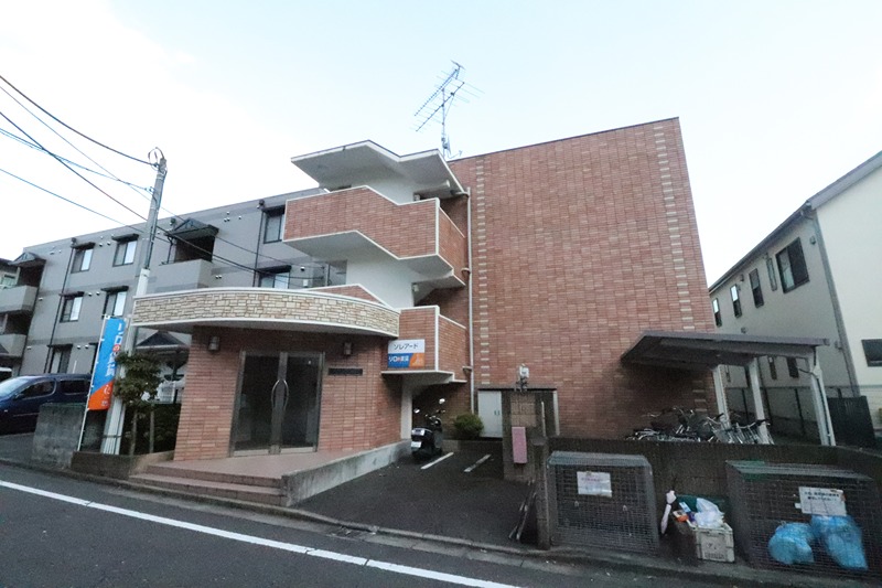 ソレアード  205号室 外観