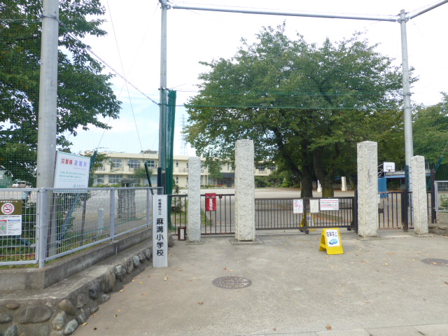 小山邸貸家 周辺画像1
