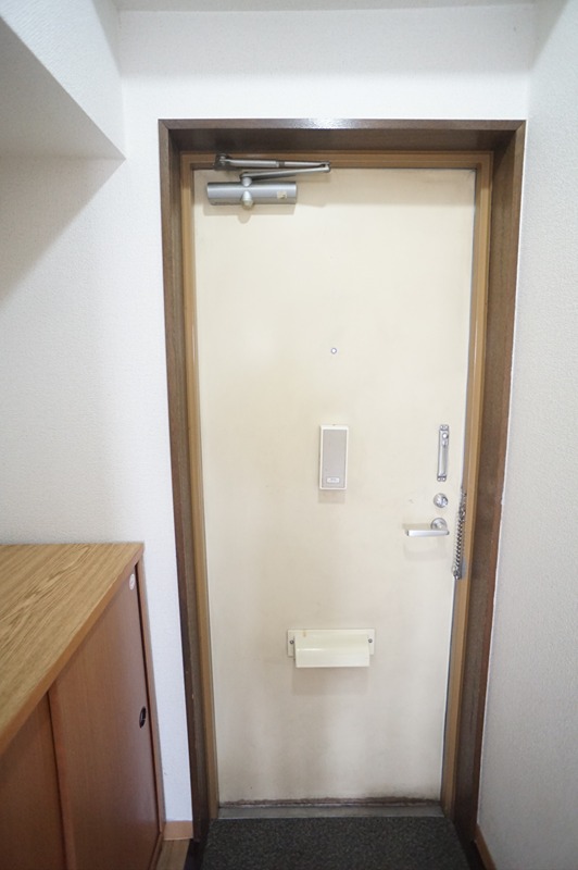 グローバルトピア 玄関
