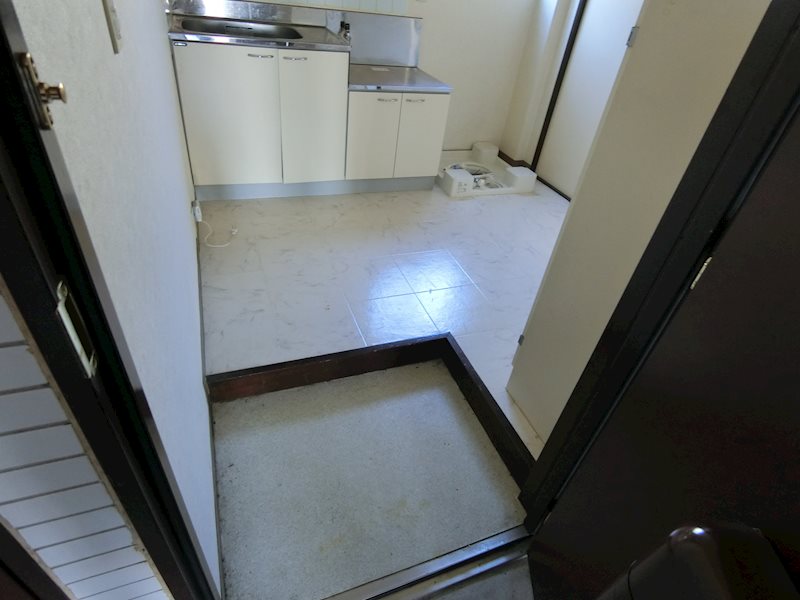 長谷川マンション 玄関
