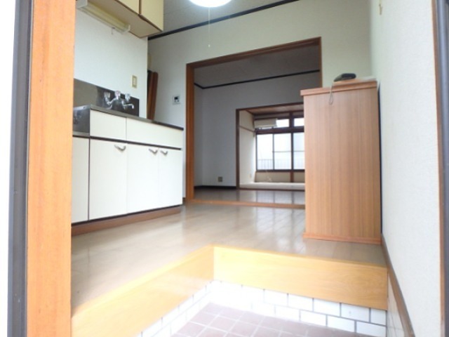 フラワーハイツ 玄関