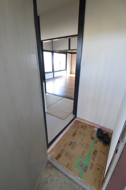 井上アパート 玄関