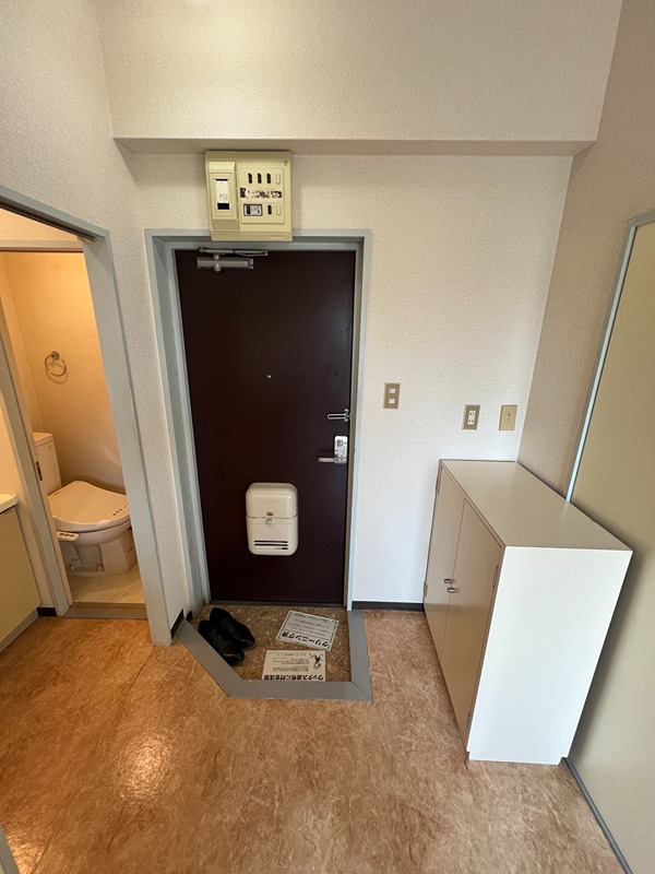 グレース近沢 玄関