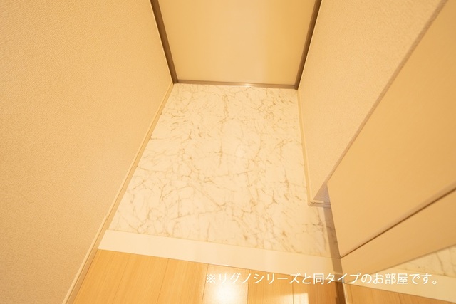 シャローム　Ｋ 玄関
