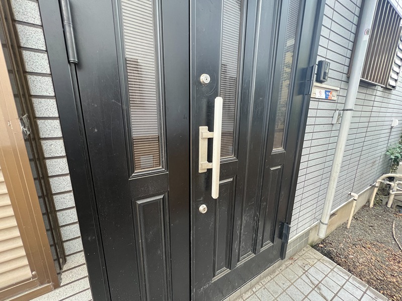 葛輪貸家　1 玄関