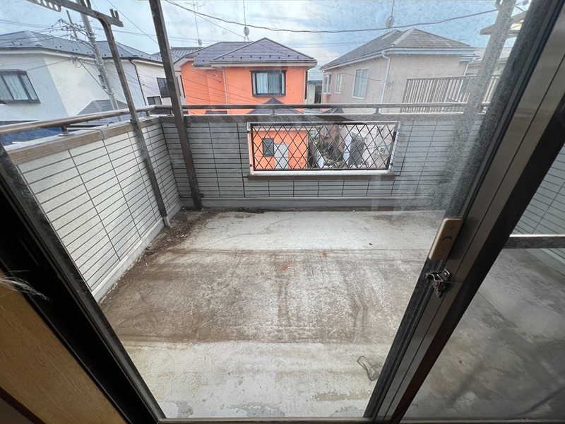 葛輪貸家　1 ベランダ