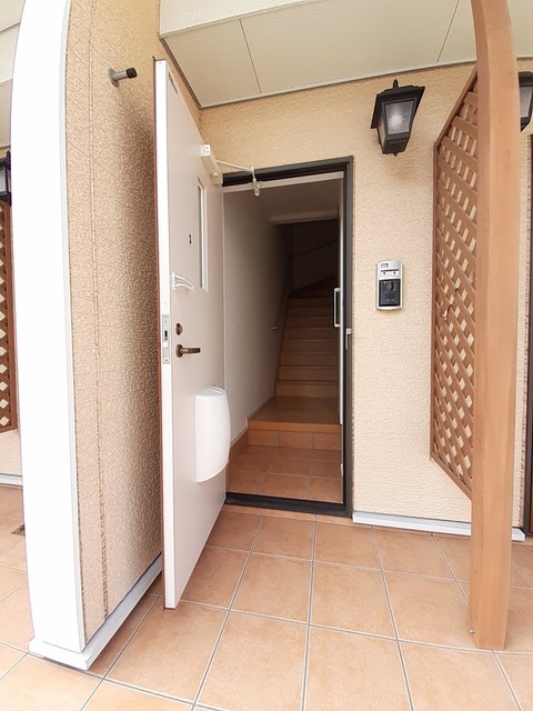 シャトン 玄関