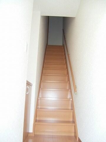 アドラブール多摩境 玄関