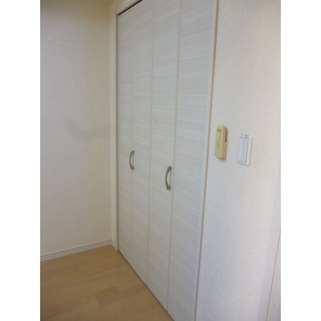 アムール R. その他9